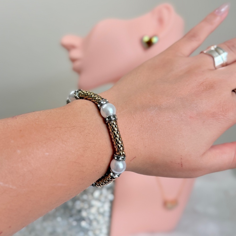 ⚜️ Gold and Silver Beaded Bracelet - Picture 6 of 7